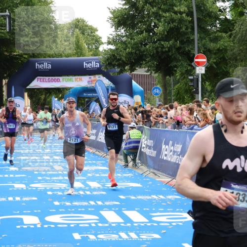 29.06.2025 - hella hamburg halbmarathon Zöllner http://msf.ph/oto/8171927 29.06.2025 10:36:39 Ziel 1571, 2121, 3809, 5092, 6915, 8121, 11833, 16523, 18038, 18733 meine-sportfotos.de