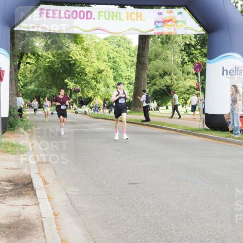 29.06.2025 - hella hamburg halbmarathon MichiJ http://msf.ph/oto/8172078 29.06.2025 10:15:21 Zwischen KM18-KM19 13913 meine-sportfotos.de