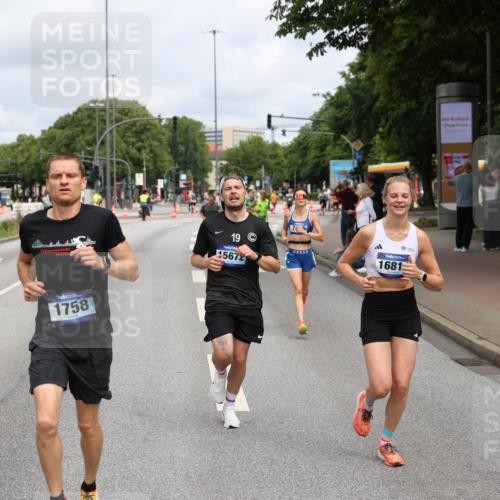 29.06.2025 - hella hamburg halbmarathon Yannick Fuchs http://msf.ph/oto/8172163 29.06.2025 10:24:54 20KM 1758, 2689, 3189, 5308, 7186, 8190, 8784, 9571, 9634, 12234, 12308, 15507, 15672, 16713, 16736, 16818, 17197, 18422, 19042, 19202 meine-sportfotos.de