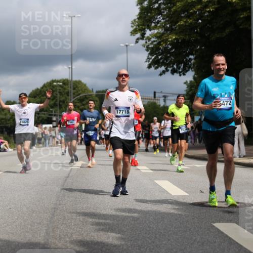 29.06.2025 - hella hamburg halbmarathon Yannick Fuchs http://msf.ph/oto/8172338 29.06.2025 10:41:23 20KM 1012, 1070, 1689, 1942, 2274, 2623, 3304, 5129, 5472, 5532, 5650, 5889, 6203, 6630, 7480, 7908, 8564, 9051, 9305, 9497, 10122, 10208, 10211, 10423, 11021, 11077, 11858, 12808, 13223, 13303, 13554, 14415, 14482, 14594, 15026, 15451, 15611, 15714, 15825, 15923, 15973, 16089, 16175, 16819, 17229, 17718, 17846, 18297, 18356 meine-sportfotos.de
