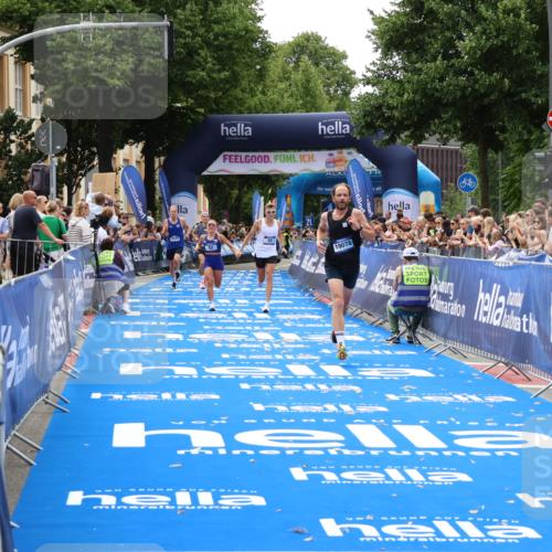 29.06.2025 - hella hamburg halbmarathon Zöllner http://msf.ph/oto/8172347 29.06.2025 10:23:28 Ziel 35, 52, 9385, 17771, 19078 meine-sportfotos.de