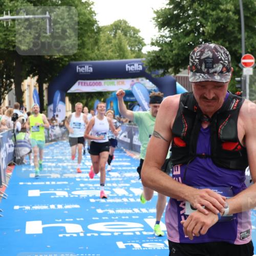 29.06.2025 - hella hamburg halbmarathon Zöllner http://msf.ph/oto/8172354 29.06.2025 10:36:44 Ziel 1571, 3809, 5092, 5961, 14622, 15621, 16523, 18038, 18733 meine-sportfotos.de