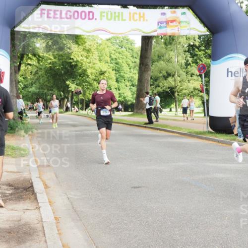29.06.2025 - hella hamburg halbmarathon MichiJ http://msf.ph/oto/8172388 29.06.2025 10:15:23 Zwischen KM18-KM19 10867, 12067, 13913 meine-sportfotos.de