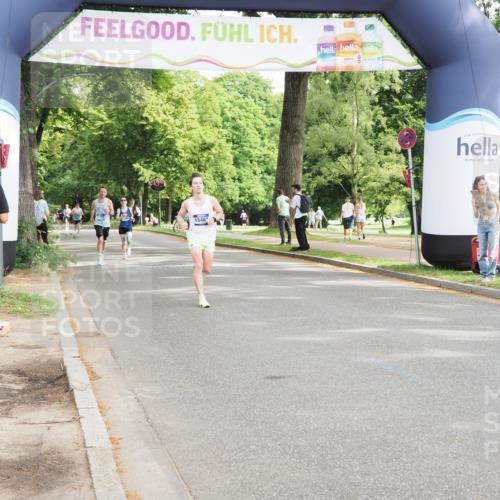29.06.2025 - hella hamburg halbmarathon MichiJ http://msf.ph/oto/8172585 29.06.2025 10:15:26 Zwischen KM18-KM19 10867, 12067 meine-sportfotos.de