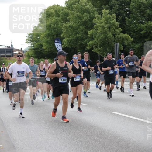 29.06.2025 - hella hamburg halbmarathon Jannik Wohlers http://msf.ph/oto/8172623 29.06.2025 10:21:52 Lombardsbrücke 1003, 1187, 1419, 1598, 2009, 2022, 2063, 2351, 2514, 3050, 3108, 3172, 3458, 3910, 3946, 4113, 4114, 4131, 4366, 4556, 4559, 4829, 4970, 5079, 5838, 6030, 6048, 6049, 6303, 6307, 6347, 6820, 6977, 7794, 8431, 8855, 8884, 8954, 9204, 9516, 9788, 10088, 10241, 10917, 11046, 11440, 12933, 13255, 13820, 14053, 14079, 14314, 14333, 14442, 14901, 14903, 14980, 15114, 15129, 15660, 16154, 16920, 17416, 17556, 17696, 18172, 18661, 19154 meine-sportfotos.de