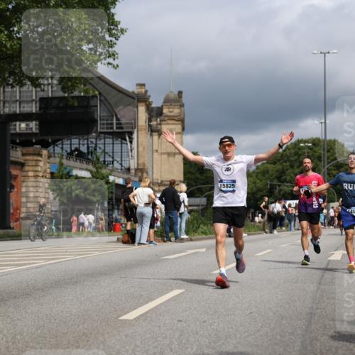 29.06.2025 - hella hamburg halbmarathon Yannick Fuchs http://msf.ph/oto/8172660 29.06.2025 10:41:24 20KM 1012, 1070, 1460, 1689, 1942, 2274, 2623, 3304, 5129, 5472, 5532, 5650, 5889, 6203, 6630, 7480, 7908, 8564, 9051, 9305, 10122, 10208, 10423, 11021, 11077, 12724, 13223, 13303, 14415, 14482, 14594, 15451, 15611, 15714, 15825, 15923, 15973, 16089, 16175, 16819, 17229, 17718, 17743, 17846, 18297, 18356 meine-sportfotos.de