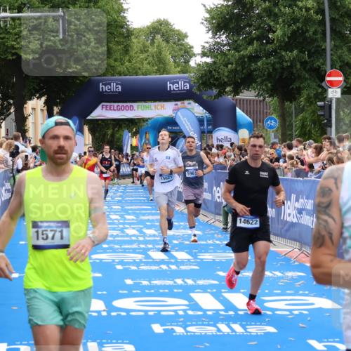29.06.2025 - hella hamburg halbmarathon Zöllner http://msf.ph/oto/8172687 29.06.2025 10:36:49 Ziel 4865, 5961, 6529, 13343, 14622, 15621, 15939 meine-sportfotos.de
