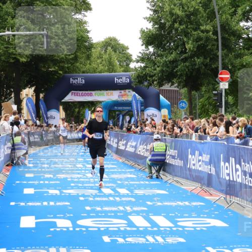 29.06.2025 - hella hamburg halbmarathon Zöllner http://msf.ph/oto/8172779 29.06.2025 10:23:43 Ziel 5301, 7834, 9151 meine-sportfotos.de