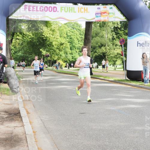 29.06.2025 - hella hamburg halbmarathon MichiJ http://msf.ph/oto/8172802 29.06.2025 10:15:27 Zwischen KM18-KM19 10867, 12067 meine-sportfotos.de