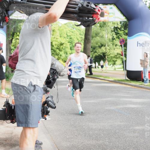 29.06.2025 - hella hamburg halbmarathon MichiJ http://msf.ph/oto/8172991 29.06.2025 10:15:30 Zwischen KM18-KM19 1271, 10867, 11994, 12067 meine-sportfotos.de