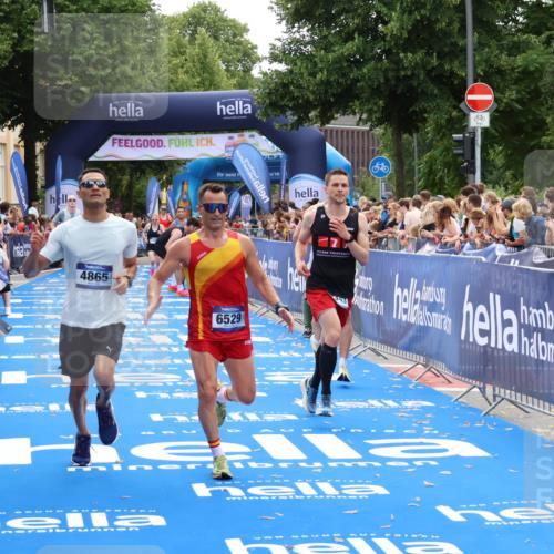 29.06.2025 - hella hamburg halbmarathon Zöllner http://msf.ph/oto/8173045 29.06.2025 10:36:54 Ziel 3959, 4865, 5307, 6529, 7310, 13141, 13343, 15939, 18384 meine-sportfotos.de