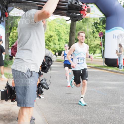 29.06.2025 - hella hamburg halbmarathon MichiJ http://msf.ph/oto/8173068 29.06.2025 10:15:30 Zwischen KM18-KM19 1271, 10867, 11994, 12067 meine-sportfotos.de