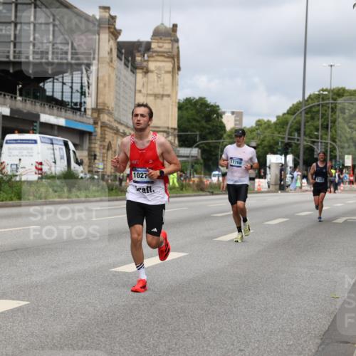 29.06.2025 - hella hamburg halbmarathon Yannick Fuchs http://msf.ph/oto/8173129 29.06.2025 10:25:18 20KM 2689, 3189, 5308, 8190, 8323, 9634, 10173, 10270, 12049, 12691, 15253, 15507, 16713, 17768 meine-sportfotos.de