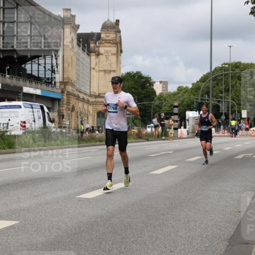 29.06.2025 - hella hamburg halbmarathon Yannick Fuchs http://msf.ph/oto/8173143 29.06.2025 10:25:20 20KM 2689, 3189, 5308, 8190, 8318, 8323, 9634, 10173, 10270, 12049, 12691, 15253, 15507, 16713, 17768 meine-sportfotos.de