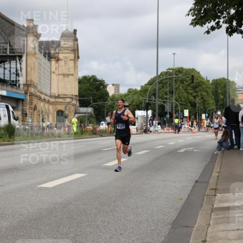 29.06.2025 - hella hamburg halbmarathon Yannick Fuchs http://msf.ph/oto/8173186 29.06.2025 10:25:21 20KM 2689, 5308, 8190, 8318, 8323, 9634, 10173, 10270, 12049, 12691, 15253, 15507, 16713, 17768 meine-sportfotos.de