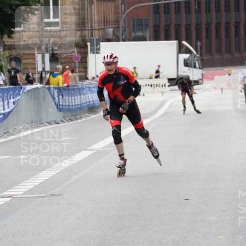 29.06.2025 - hella hamburg halbmarathon Strokosch-Dieckow http://msf.ph/oto/8173191 29.06.2025 09:14:15 Ziel 20451 meine-sportfotos.de