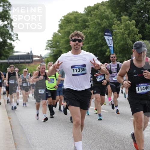 29.06.2025 - hella hamburg halbmarathon Jannik Wohlers http://msf.ph/oto/8173216 29.06.2025 10:21:53 Lombardsbrücke 1003, 1187, 1419, 1598, 2009, 2022, 2063, 2351, 2514, 3050, 3108, 3172, 3458, 3910, 3946, 4113, 4114, 4131, 4366, 4556, 4559, 4829, 4970, 5079, 5838, 6030, 6048, 6049, 6303, 6307, 6347, 6820, 6977, 7794, 8511, 8855, 8884, 8954, 9204, 9516, 10088, 10241, 10917, 11046, 11440, 12933, 13255, 13820, 14053, 14079, 14240, 14314, 14333, 14442, 14901, 14903, 14980, 15114, 15129, 15660, 16154, 16920, 17556, 17696, 18172, 18661, 19154 meine-sportfotos.de