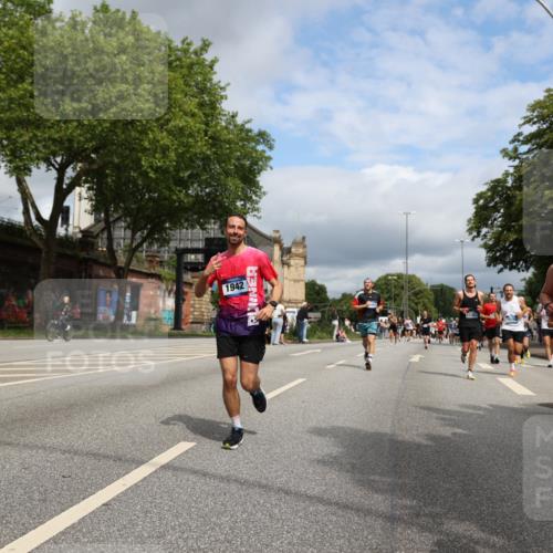 29.06.2025 - hella hamburg halbmarathon Yannick Fuchs http://msf.ph/oto/8173220 29.06.2025 10:41:27 20KM 1012, 1070, 1460, 1592, 1689, 1942, 2274, 3304, 4093, 5129, 5472, 5532, 5650, 5889, 6203, 6630, 7480, 7908, 8564, 8852, 9051, 9305, 10122, 10423, 11021, 11518, 12706, 12724, 13223, 13303, 14482, 14594, 15451, 15714, 15825, 15923, 15973, 16089, 16175, 16819, 17229, 17718, 17743, 17846, 18297, 18356, 19127 meine-sportfotos.de