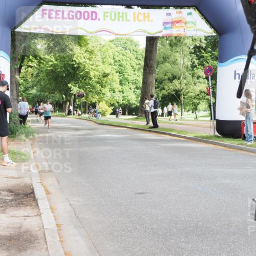 29.06.2025 - hella hamburg halbmarathon MichiJ http://msf.ph/oto/8173241 29.06.2025 10:15:33 Zwischen KM18-KM19 1271, 11994 meine-sportfotos.de