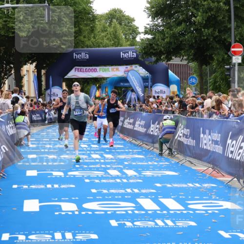 29.06.2025 - hella hamburg halbmarathon Zöllner http://msf.ph/oto/8173258 29.06.2025 10:36:56 Ziel 3959, 5307, 7310, 11620, 13141, 14691, 15939, 18384 meine-sportfotos.de