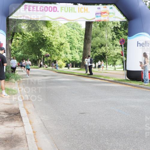 29.06.2025 - hella hamburg halbmarathon MichiJ http://msf.ph/oto/8173272 29.06.2025 10:15:33 Zwischen KM18-KM19 1271, 11994 meine-sportfotos.de