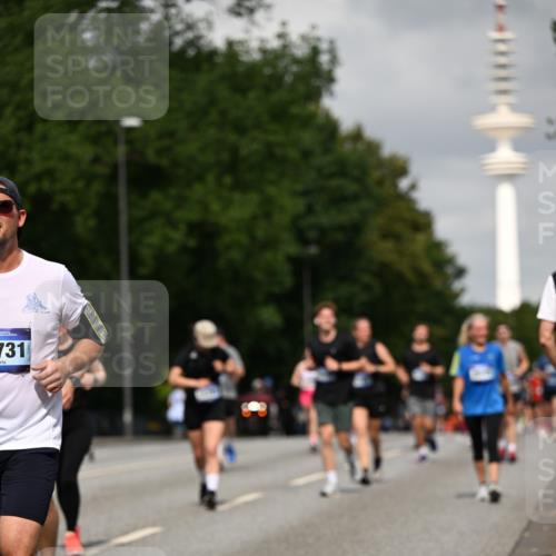 29.06.2025 - hella hamburg halbmarathon Dr. Thomas Lammeyer http://msf.ph/oto/8173335 29.06.2025 10:09:57 Kennedybrücke 1229, 1842, 2288, 3461, 4782, 4868, 5762, 7138, 7302, 8049, 8727, 8894, 8909, 9339, 9477, 9736, 9737, 9738, 9917, 10343, 10791, 10998 meine-sportfotos.de