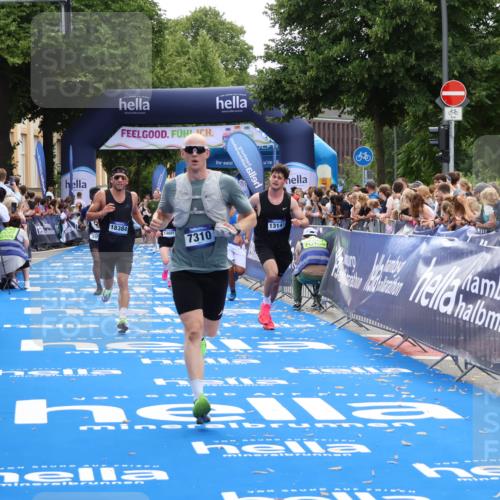 29.06.2025 - hella hamburg halbmarathon Zöllner http://msf.ph/oto/8173348 29.06.2025 10:36:58 Ziel 3959, 5307, 7310, 11620, 13141, 14691, 18384 meine-sportfotos.de