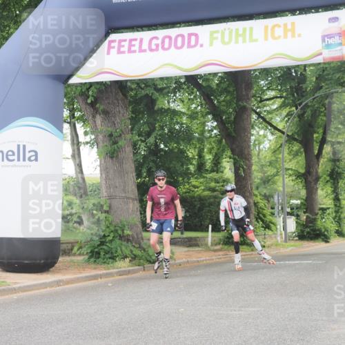 29.06.2025 - hella hamburg halbmarathon KatJ http://msf.ph/oto/8173363 29.06.2025 09:20:19 Zwischen KM18-KM19  meine-sportfotos.de