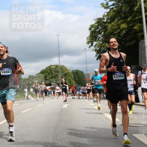 29.06.2025 - hella hamburg halbmarathon Yannick Fuchs http://msf.ph/oto/8173376 29.06.2025 10:41:29 20KM 1012, 1070, 1460, 1592, 1689, 1942, 2274, 2864, 3304, 4093, 5129, 5472, 5532, 5650, 5889, 6168, 6203, 6630, 6716, 7480, 7908, 8564, 8693, 8852, 9051, 9305, 10122, 10423, 11021, 11518, 12706, 12724, 13223, 13303, 14482, 14594, 15451, 15714, 15825, 15923, 15973, 16089, 16175, 16819, 17229, 17718, 17743, 17846, 18297, 18356, 19127 meine-sportfotos.de