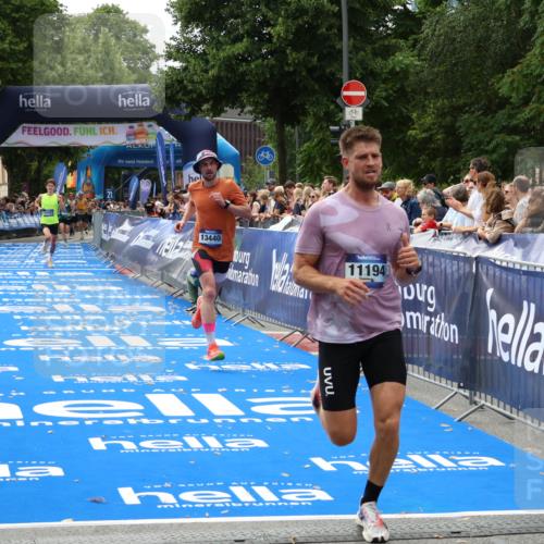 29.06.2025 - hella hamburg halbmarathon Zöllner http://msf.ph/oto/8173465 29.06.2025 10:24:03 Ziel 11194, 13440, 14753 meine-sportfotos.de