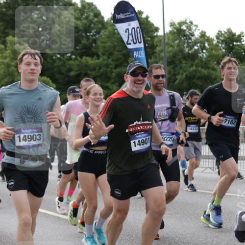 29.06.2025 - hella hamburg halbmarathon Jannik Wohlers http://msf.ph/oto/8173489 29.06.2025 10:21:56 Lombardsbrücke 1187, 1419, 1598, 2009, 2022, 2063, 2351, 2514, 3050, 3108, 3172, 3457, 3458, 3910, 3946, 4113, 4114, 4131, 4366, 4556, 4559, 4829, 4970, 5079, 5838, 6030, 6048, 6049, 6303, 6307, 6347, 6820, 6977, 7097, 7794, 8511, 8855, 8884, 8954, 9204, 9516, 10088, 10241, 10432, 10663, 10917, 10961, 11046, 11440, 12933, 13248, 13255, 13369, 13460, 13820, 14079, 14240, 14314, 14333, 14334, 14442, 14901, 14903, 14980, 15114, 15129, 15660, 17556, 19154 meine-sportfotos.de