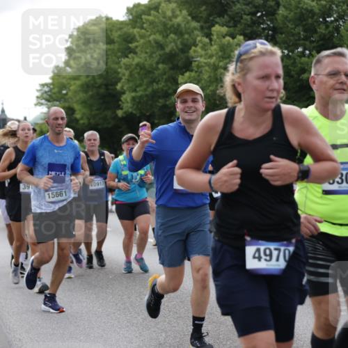 29.06.2025 - hella hamburg halbmarathon Jannik Wohlers http://msf.ph/oto/8173680 29.06.2025 10:21:57 Lombardsbrücke 1187, 1419, 1598, 2009, 2022, 2063, 2351, 2514, 3108, 3457, 3511, 3910, 3946, 4113, 4114, 4131, 4366, 4556, 4559, 4829, 4969, 4970, 5079, 5838, 6030, 6048, 6049, 6303, 6307, 6347, 6820, 6826, 6977, 7097, 7794, 8511, 8855, 8884, 8954, 9204, 9516, 10088, 10241, 10432, 10663, 10917, 10961, 11046, 11440, 12933, 13248, 13255, 13369, 13460, 13820, 14079, 14240, 14314, 14333, 14334, 14442, 14901, 14903, 14980, 15114, 15129, 17556, 19154 meine-sportfotos.de