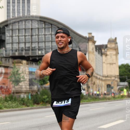 29.06.2025 - hella hamburg halbmarathon Yannick Fuchs http://msf.ph/oto/8173697 29.06.2025 10:25:39 20KM 2460, 2851, 3379, 3845, 7055, 7481, 8318, 9381, 11413, 12049, 12691, 15253, 17322, 18177, 18235, 18871 meine-sportfotos.de