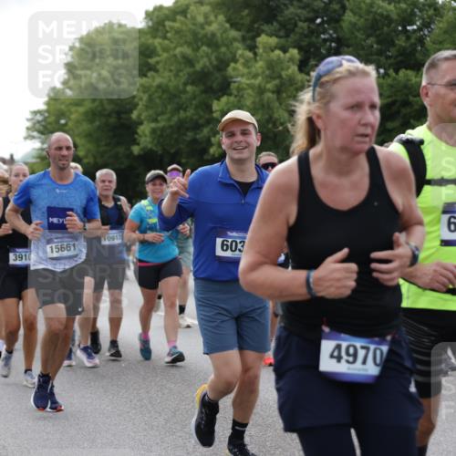 29.06.2025 - hella hamburg halbmarathon Jannik Wohlers http://msf.ph/oto/8173704 29.06.2025 10:21:57 Lombardsbrücke 1187, 1419, 1598, 2009, 2022, 2063, 2351, 2514, 3108, 3457, 3511, 3910, 3946, 4113, 4114, 4131, 4366, 4556, 4559, 4829, 4969, 4970, 5079, 5838, 6030, 6048, 6049, 6303, 6307, 6347, 6820, 6826, 6977, 7097, 7794, 8511, 8855, 8884, 8954, 9204, 9516, 10088, 10241, 10432, 10663, 10917, 10961, 11046, 11440, 12933, 13248, 13255, 13369, 13460, 13820, 14079, 14240, 14314, 14333, 14334, 14442, 14901, 14903, 14980, 15114, 15129, 17556, 19154 meine-sportfotos.de