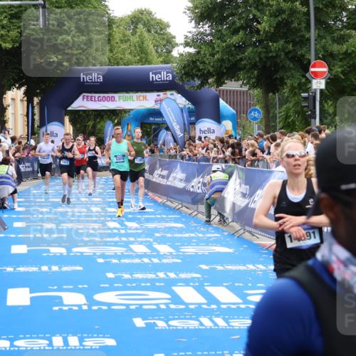 29.06.2025 - hella hamburg halbmarathon Zöllner http://msf.ph/oto/8173731 29.06.2025 10:37:03 Ziel 1385, 1411, 3959, 5307, 5315, 6123, 6458, 10738, 11120, 11620, 14691, 15261, 15410, 16992, 17024, 17125 meine-sportfotos.de