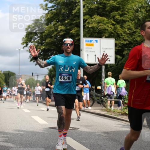 29.06.2025 - hella hamburg halbmarathon Yannick Fuchs http://msf.ph/oto/8173746 29.06.2025 10:41:32 20KM 51, 1012, 1070, 1460, 1592, 1942, 2274, 2864, 3304, 4093, 5129, 5532, 5650, 5889, 6168, 6203, 6630, 6716, 7480, 7908, 7962, 8564, 8693, 8852, 9051, 9305, 10122, 10423, 11021, 11518, 12706, 12724, 13223, 13303, 14482, 14594, 15350, 15451, 15714, 15825, 15923, 15973, 16089, 16175, 16819, 17172, 17229, 17718, 17743, 17846, 18297, 18356, 19127 meine-sportfotos.de