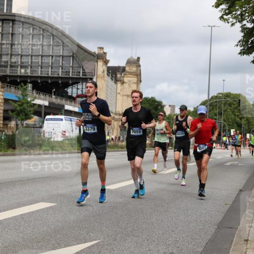 29.06.2025 - hella hamburg halbmarathon Yannick Fuchs http://msf.ph/oto/8173774 29.06.2025 10:25:46 20KM 2460, 2851, 3379, 3845, 5826, 7055, 7481, 7880, 8318, 9381, 11413, 13754, 16508, 17322, 18177, 18235, 18871 meine-sportfotos.de