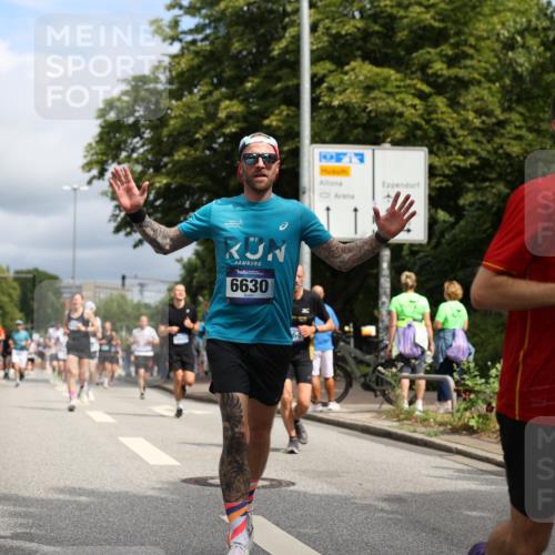 29.06.2025 - hella hamburg halbmarathon Yannick Fuchs http://msf.ph/oto/8173795 29.06.2025 10:41:32 20KM 51, 1012, 1070, 1460, 1592, 1942, 2274, 2864, 3304, 4093, 5129, 5532, 5650, 5889, 6168, 6203, 6630, 6716, 7480, 7908, 7962, 8564, 8693, 8852, 9051, 9305, 10122, 10423, 11021, 11518, 12706, 12724, 13223, 13303, 14482, 14594, 15350, 15451, 15714, 15825, 15923, 15973, 16089, 16175, 16819, 17172, 17229, 17718, 17743, 17846, 18297, 18356, 19127 meine-sportfotos.de