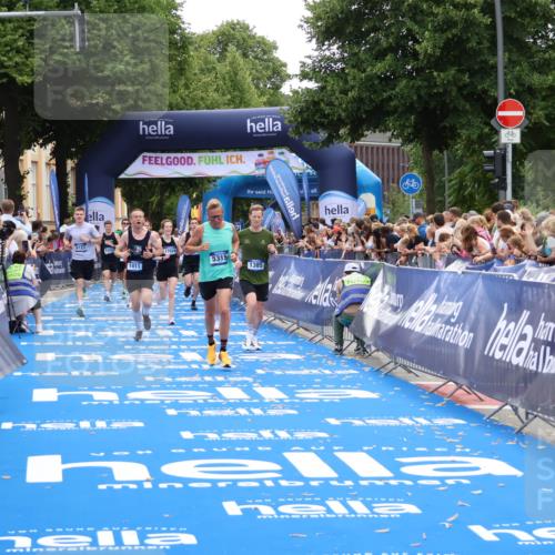 29.06.2025 - hella hamburg halbmarathon Zöllner http://msf.ph/oto/8173808 29.06.2025 10:37:04 Ziel 1385, 1411, 5315, 6123, 6458, 10738, 11120, 11620, 14691, 15261, 15410, 16992, 17024, 17125 meine-sportfotos.de