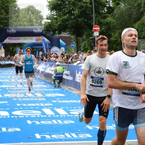 29.06.2025 - hella hamburg halbmarathon Zöllner http://msf.ph/oto/8173832 29.06.2025 10:24:16 Ziel 5612, 6816, 7331, 9269, 17614, 18569, 19041 meine-sportfotos.de