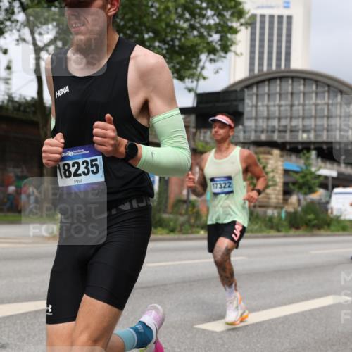 29.06.2025 - hella hamburg halbmarathon Yannick Fuchs http://msf.ph/oto/8173882 29.06.2025 10:25:49 20KM 2460, 2851, 3379, 3845, 5826, 7055, 7481, 7880, 8318, 9381, 10017, 11413, 13754, 16508, 17322, 18177, 18235, 18871 meine-sportfotos.de
