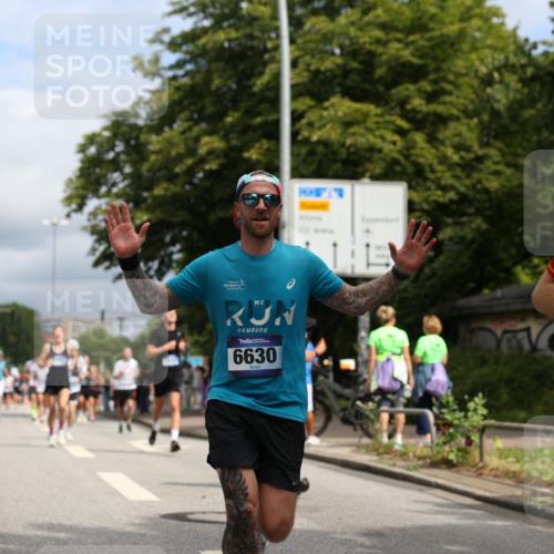 29.06.2025 - hella hamburg halbmarathon Yannick Fuchs http://msf.ph/oto/8173905 29.06.2025 10:41:33 20KM 51, 1012, 1070, 1460, 1592, 1942, 2274, 2864, 3304, 4093, 4377, 5129, 5532, 5650, 5889, 6168, 6203, 6630, 6716, 7480, 7908, 7962, 8564, 8693, 8852, 9051, 9305, 10122, 10423, 11021, 11518, 12706, 12724, 13223, 13303, 14482, 14594, 15350, 15451, 15714, 15825, 15923, 15973, 16089, 16175, 16819, 17172, 17229, 17743, 17846, 18297, 18356, 19127 meine-sportfotos.de