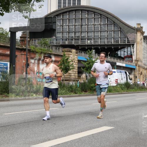 29.06.2025 - hella hamburg halbmarathon Yannick Fuchs http://msf.ph/oto/8173910 29.06.2025 10:25:51 20KM 2460, 2851, 3379, 3845, 5826, 7055, 7481, 7880, 9381, 9508, 10017, 11413, 11857, 13754, 16508, 17322, 18177, 18235, 18871 meine-sportfotos.de