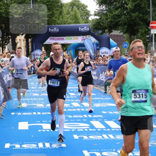 29.06.2025 - hella hamburg halbmarathon Zöllner http://msf.ph/oto/8174048 29.06.2025 10:37:08 Ziel 1385, 1411, 5315, 5923, 6123, 6458, 7482, 9178, 10738, 11120, 15261, 15410, 16992, 17024, 17125, 17658 meine-sportfotos.de