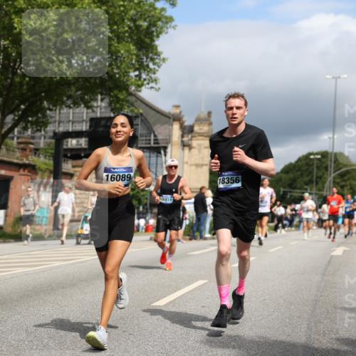29.06.2025 - hella hamburg halbmarathon Yannick Fuchs http://msf.ph/oto/8174228 29.06.2025 10:41:35 20KM 51, 1012, 1460, 1592, 2274, 2839, 2864, 2869, 3304, 3976, 4093, 4377, 5129, 5532, 5650, 5889, 6134, 6168, 6203, 6630, 6716, 7480, 7908, 7962, 8564, 8693, 8852, 9051, 9305, 10122, 10423, 11021, 11518, 12679, 12706, 12724, 13223, 13303, 14482, 15350, 15451, 15714, 15923, 15973, 16089, 16175, 16819, 17172, 17229, 17743, 17846, 18297, 18356, 18856, 19127 meine-sportfotos.de