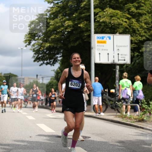 29.06.2025 - hella hamburg halbmarathon Yannick Fuchs http://msf.ph/oto/8174265 29.06.2025 10:41:36 20KM 51, 1012, 1460, 1592, 2274, 2839, 2864, 2869, 3976, 4093, 4377, 5129, 5532, 5650, 5889, 6134, 6168, 6203, 6630, 6716, 7480, 7962, 8564, 8693, 8852, 9051, 10122, 10423, 10988, 11021, 11518, 12679, 12706, 12724, 12870, 13223, 13303, 13672, 14482, 15350, 15451, 15714, 15923, 15973, 16089, 16175, 16819, 17172, 17229, 17743, 17846, 18297, 18356, 18856, 19127 meine-sportfotos.de