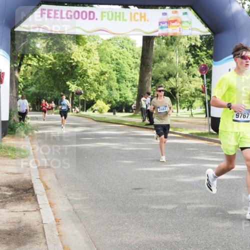 29.06.2025 - hella hamburg halbmarathon MichiJ http://msf.ph/oto/8174358 29.06.2025 10:15:45 Zwischen KM18-KM19 4338, 8376, 9767, 10468, 11228, 17003 meine-sportfotos.de