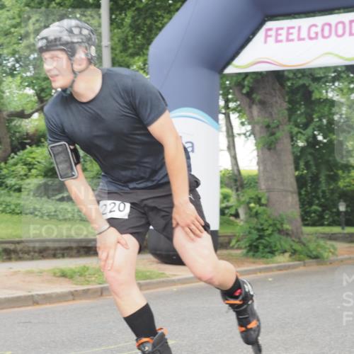 29.06.2025 - hella hamburg halbmarathon KatJ http://msf.ph/oto/8174361 29.06.2025 09:20:33 Zwischen KM18-KM19  meine-sportfotos.de