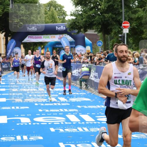 29.06.2025 - hella hamburg halbmarathon Zöllner http://msf.ph/oto/8174486 29.06.2025 10:37:15 Ziel 4860, 5923, 7482, 8362, 9178, 10190, 11423, 13972, 15178, 17137, 17726 meine-sportfotos.de