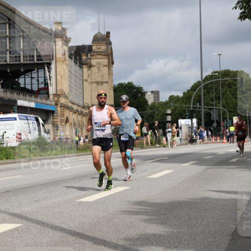 29.06.2025 - hella hamburg halbmarathon Yannick Fuchs http://msf.ph/oto/8174517 29.06.2025 10:26:16 20KM 3201, 4812, 9508, 10017, 10298, 10929, 11857, 12232, 12681, 14450, 14548, 15835, 19118 meine-sportfotos.de